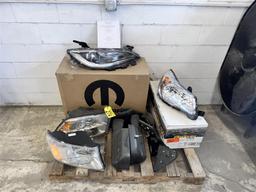 PALLET LOT OF ASSORTED TRUCK MIRRORS & HEADLIGHTS