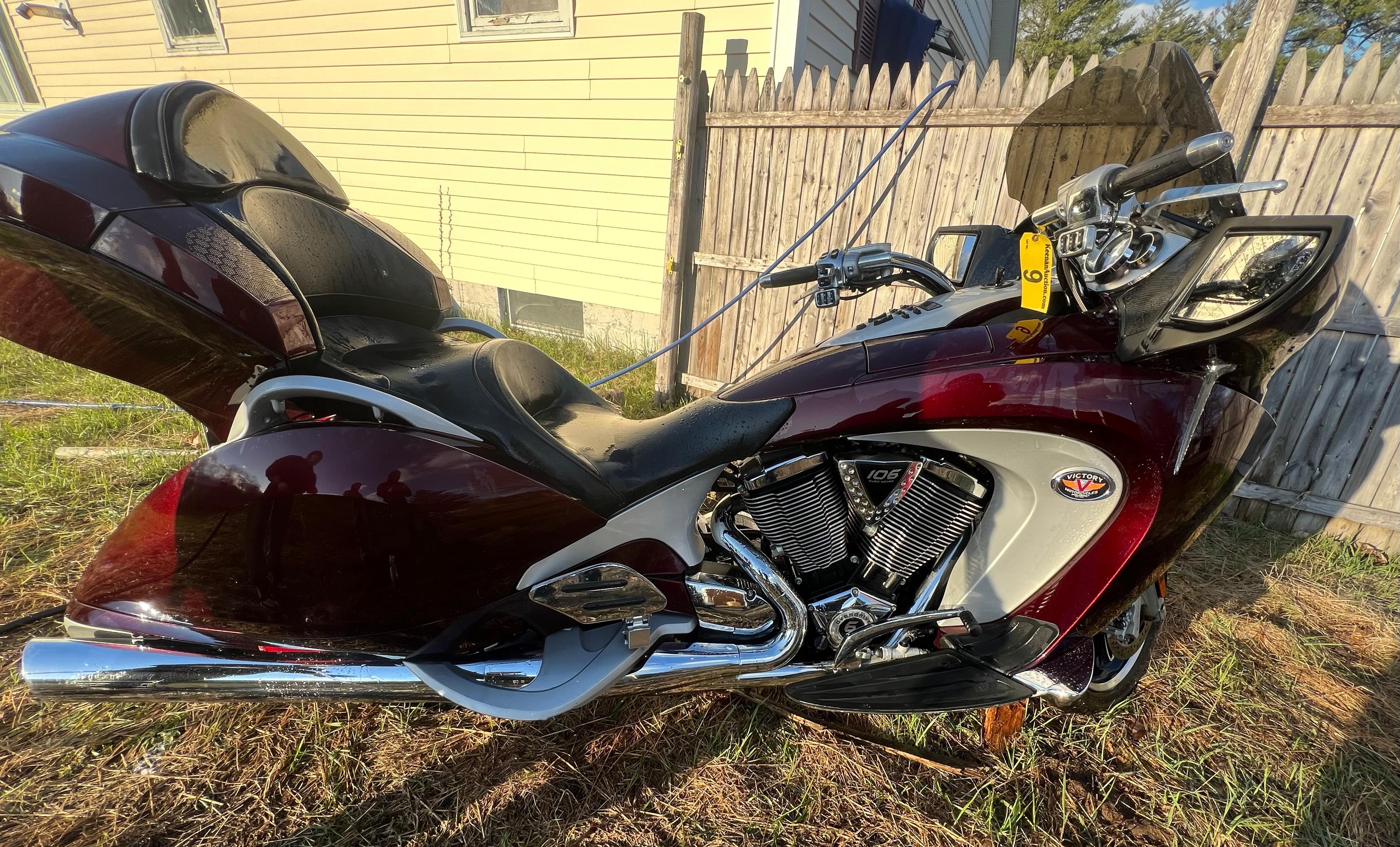 NOT STARTED - 2008 VICTORY VISION TOURING MOTORCYCLE, 106 CU. IN., 1731CC, VIN: 5VPSD36D683007183
