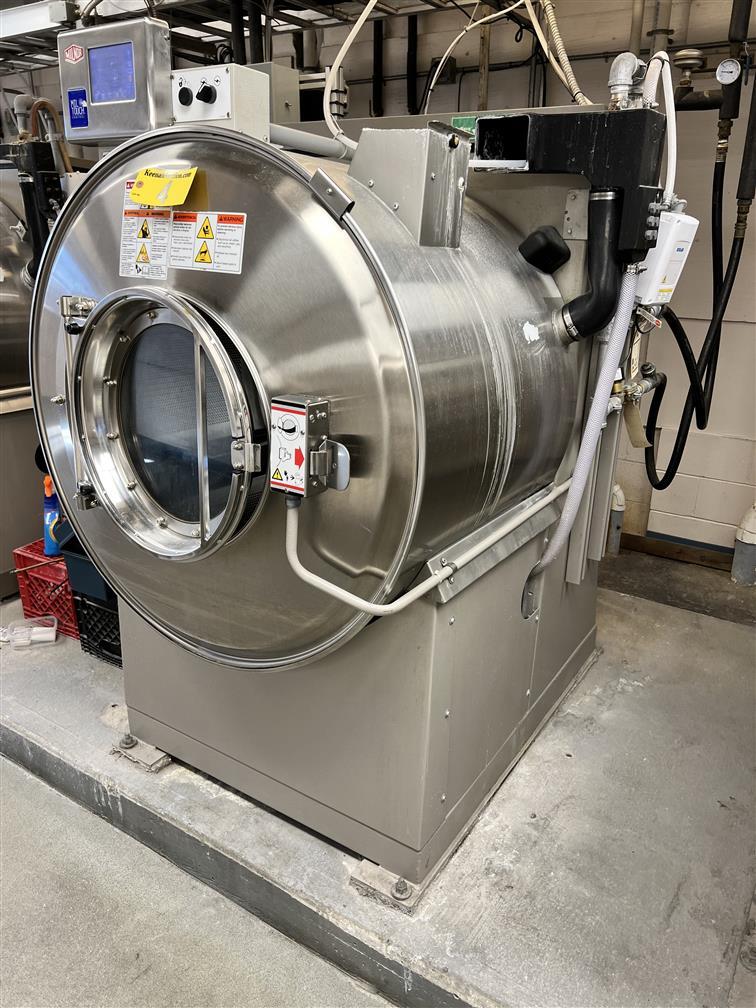 2016 MILNOR MODEL 36026V5Z V-SERIES 100LB. COMMERCIAL WASHER-EXTRACTOR, S/N: 161205431