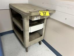 RUBBERMAID SHOP CART