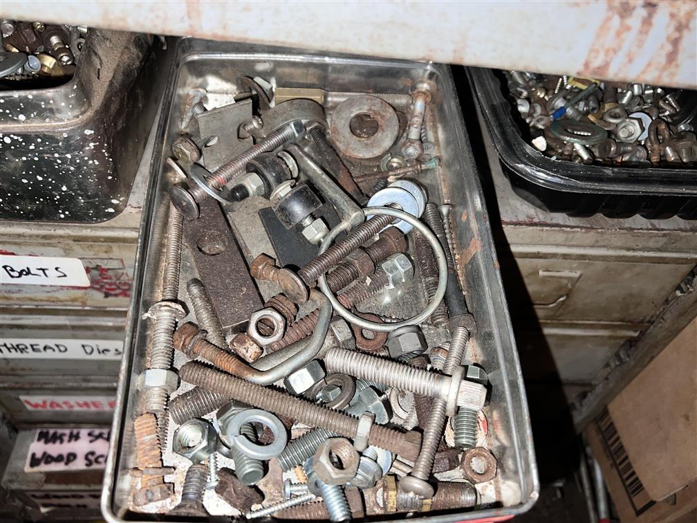 4-DRAWER PARTS BIN & CONTENTS