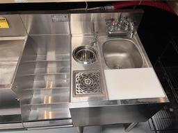 KROWNE KR24-MX70-10 ROYAL SERIES ZERO-STEP COCKTAIL STATION, 70" X 24"
