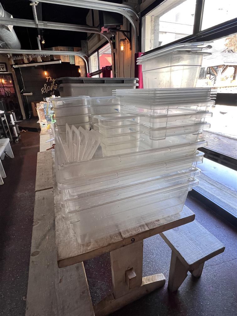LOT: 21-ASSORTED PLASTIC STORAGE BINS W/ 15-ASSORTED LIDS