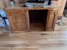 50" X 24" COMPUTER DESK