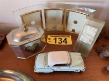 LOT OF ASSORTED COLLECTIBLES: