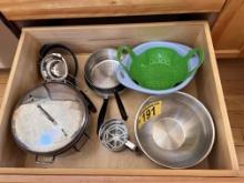 CONTENTS OF 1-DRAWER:
