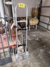 MAGLINER 500LB. 2-WHEEL HAND TRUCK