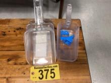 LOT: 5-ASSORTED SIZE PLASTIC SCOOPS