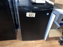 DANBY APARTMENT SIZE REFRIGERATOR