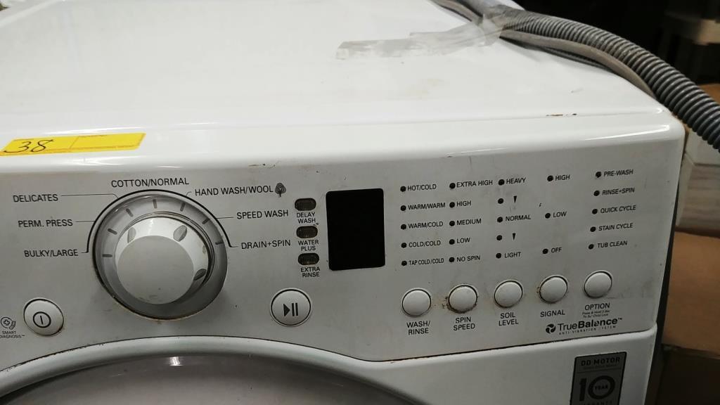 WHITE LG FRONT LOAD WASHER FOR PARTS OR REPAIR
