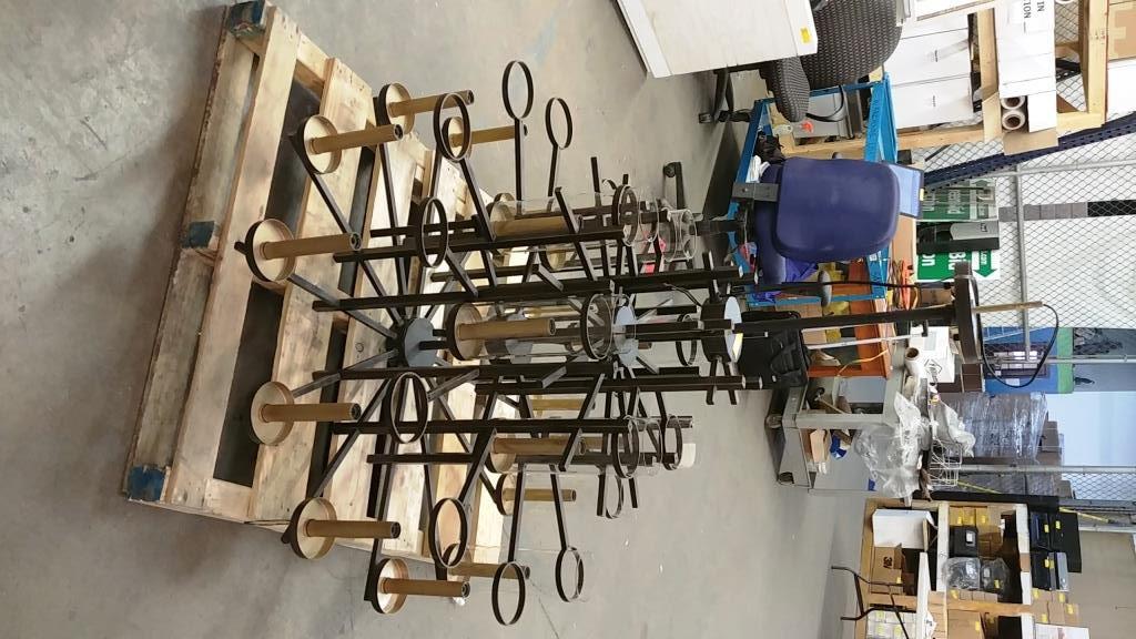 18 LIGHT 2 TIERED CHANDELIER / LIGHT FIXTURE