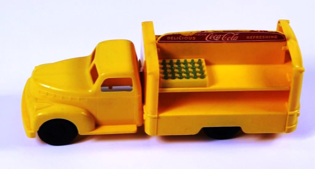 VINTAGE MARX YELLOW PLASTIC COCA-COLA DELIVERY TRUCK