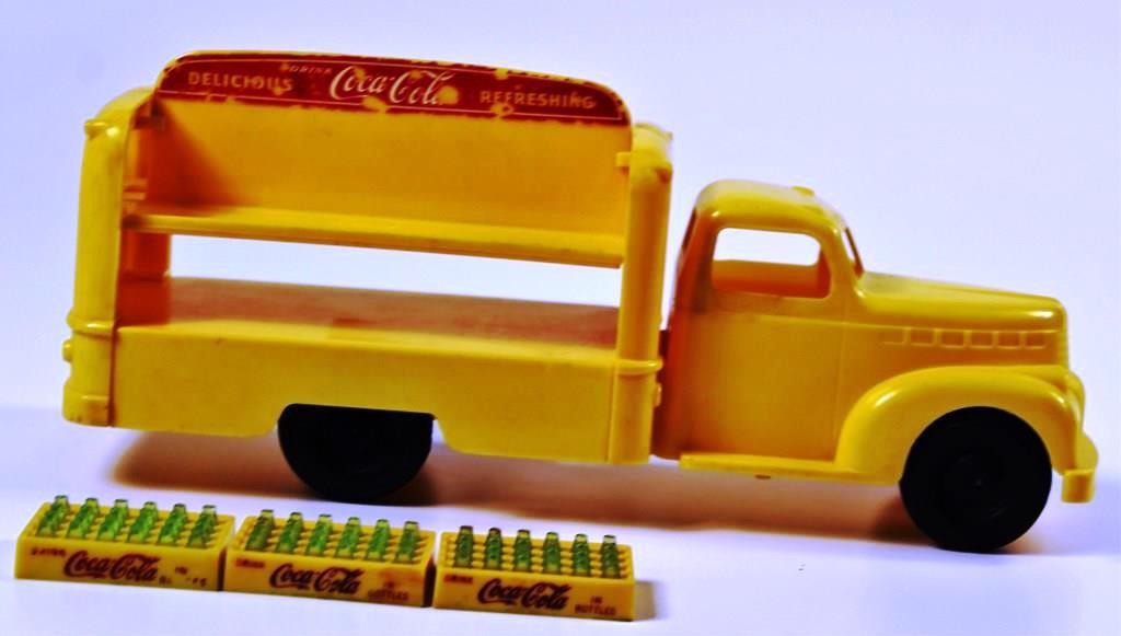 VINTAGE MARX YELLOW PLASTIC COCA-COLA DELIVERY TRUCK