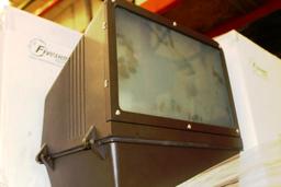 PALLET OF FIVESTARS LIGHTING FIXTURES / HARDWARE