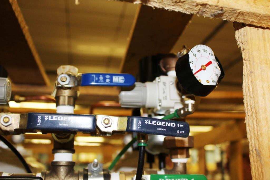 CHEMETRON MEDICAL AIR COMPRESSOR SYSTEM