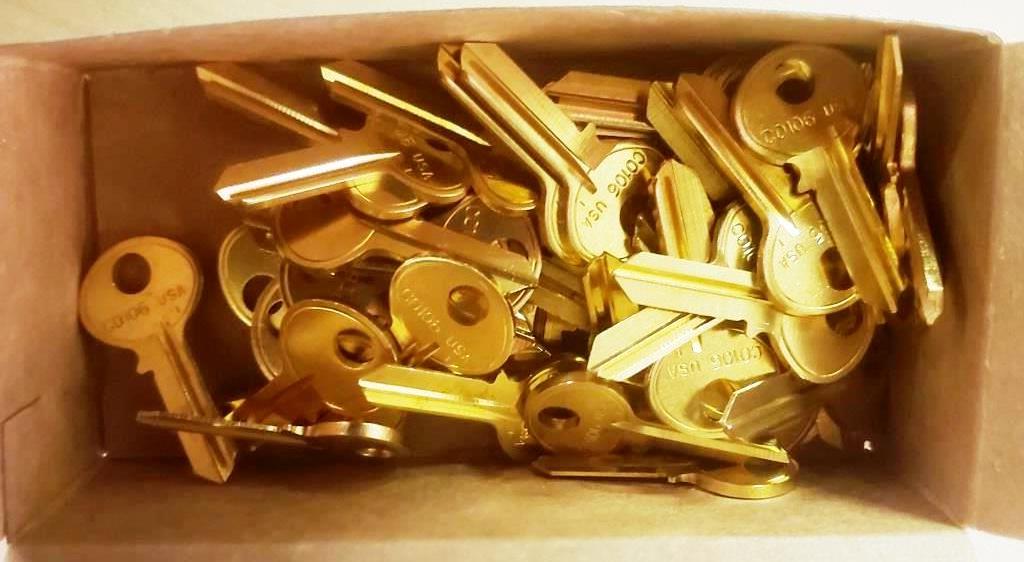 LOT OF 1150 NEW TAYLOR LINE KEY BLANKS