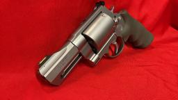 New S&W 460 Mag XFrame Performance Center 3 1/2"