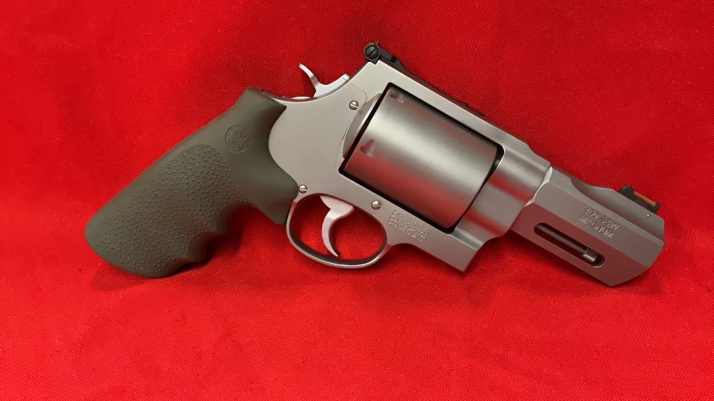 New S&W 460 Mag XFrame Performance Center 3 1/2"