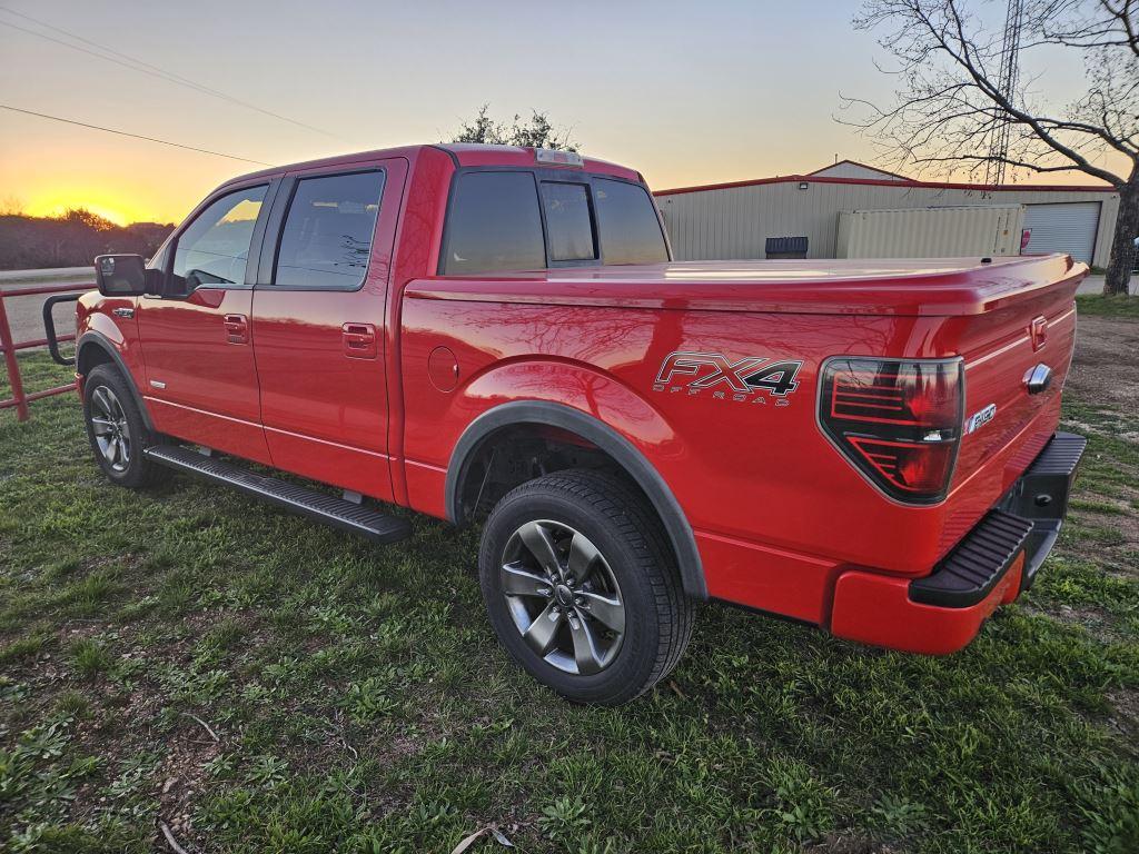 *2013 Ford F150 FX4 4WD Crew Cab Pickup GAS