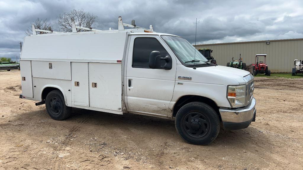 *2012 Ford E350 Super Duty Service Van GAS