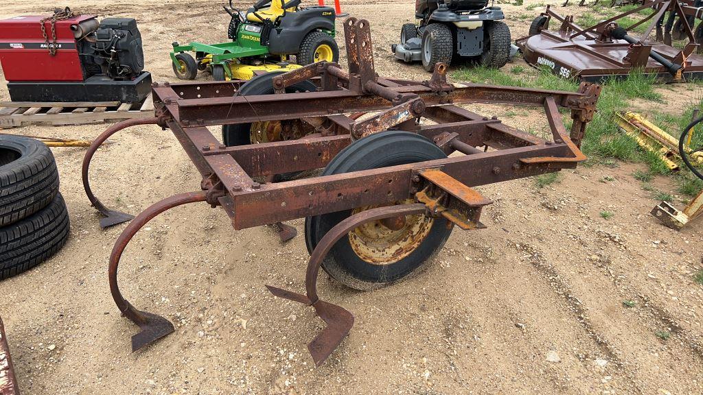 Graham Pull Type Chisel Plow