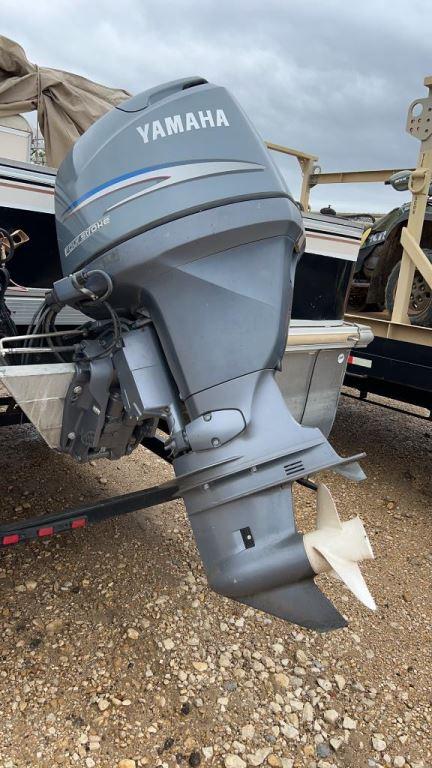 *2004 G3 Suncatcher LX22 Pontoon Boat