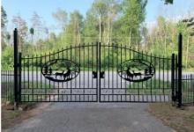 NEW Great Bear 14' Bi-Parting Gate w/Deer