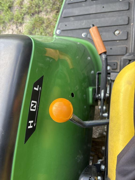 John Deere 3038E HST w/300E Loader/Bucket
