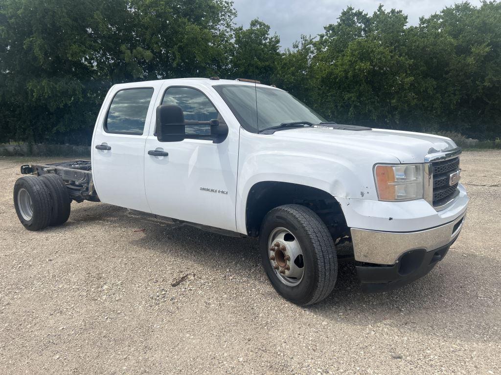 *2012 GMC 3500 Cab/Chassis