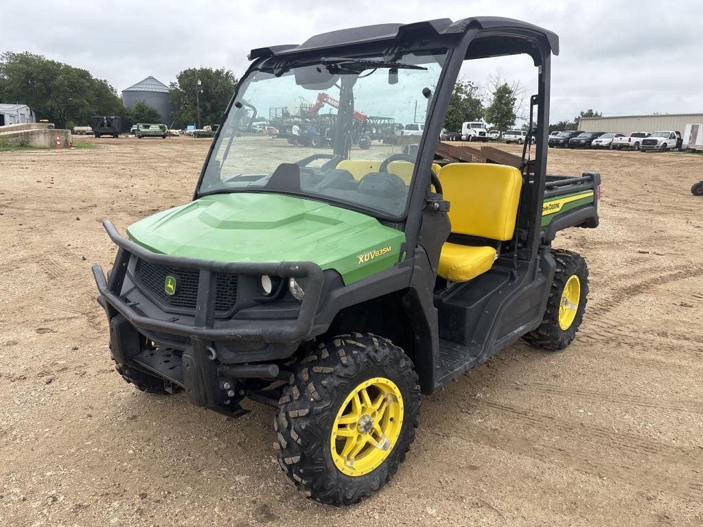 John Deere Gator XUV835M 4x4
