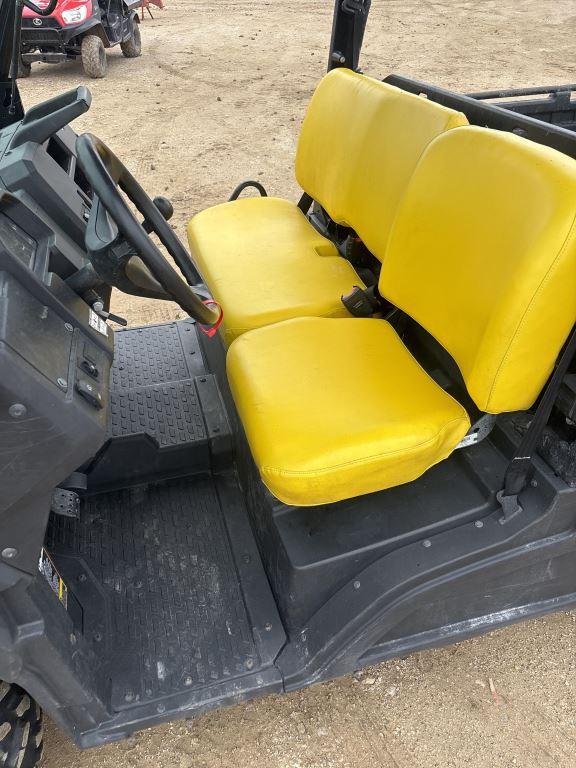 John Deere Gator XUV835M 4x4