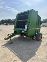 John Deere 535 Round Baler