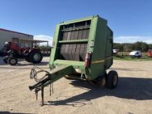 John Deere 530 Round Baler