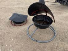 Lot of 2 Mineral Feeders