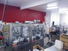 Complete Bottling Line with Conveyor and Labeler