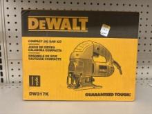 NEW Dewalt 5.5 Amp Corded Variable Speed Jig Saw K