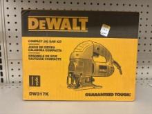 NEW Dewalt 5.5 Amp Corded Variable Speed Jig Saw K