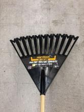 NEW True Temper Poly Leaf Rake