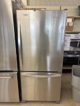 NEW Whirlpool SS Refrigerator/Freezer