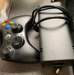 XBOX 360 & Console w/ (4) Games, Controller, Sound Bar