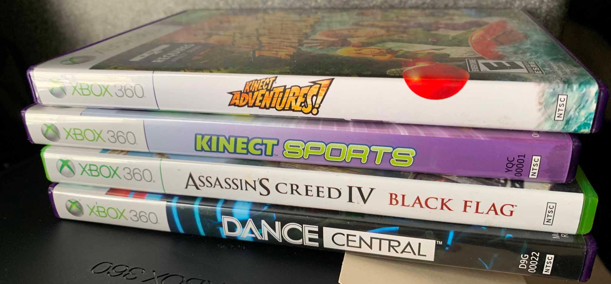 XBOX 360 & Console w/ (4) Games, Controller, Sound Bar