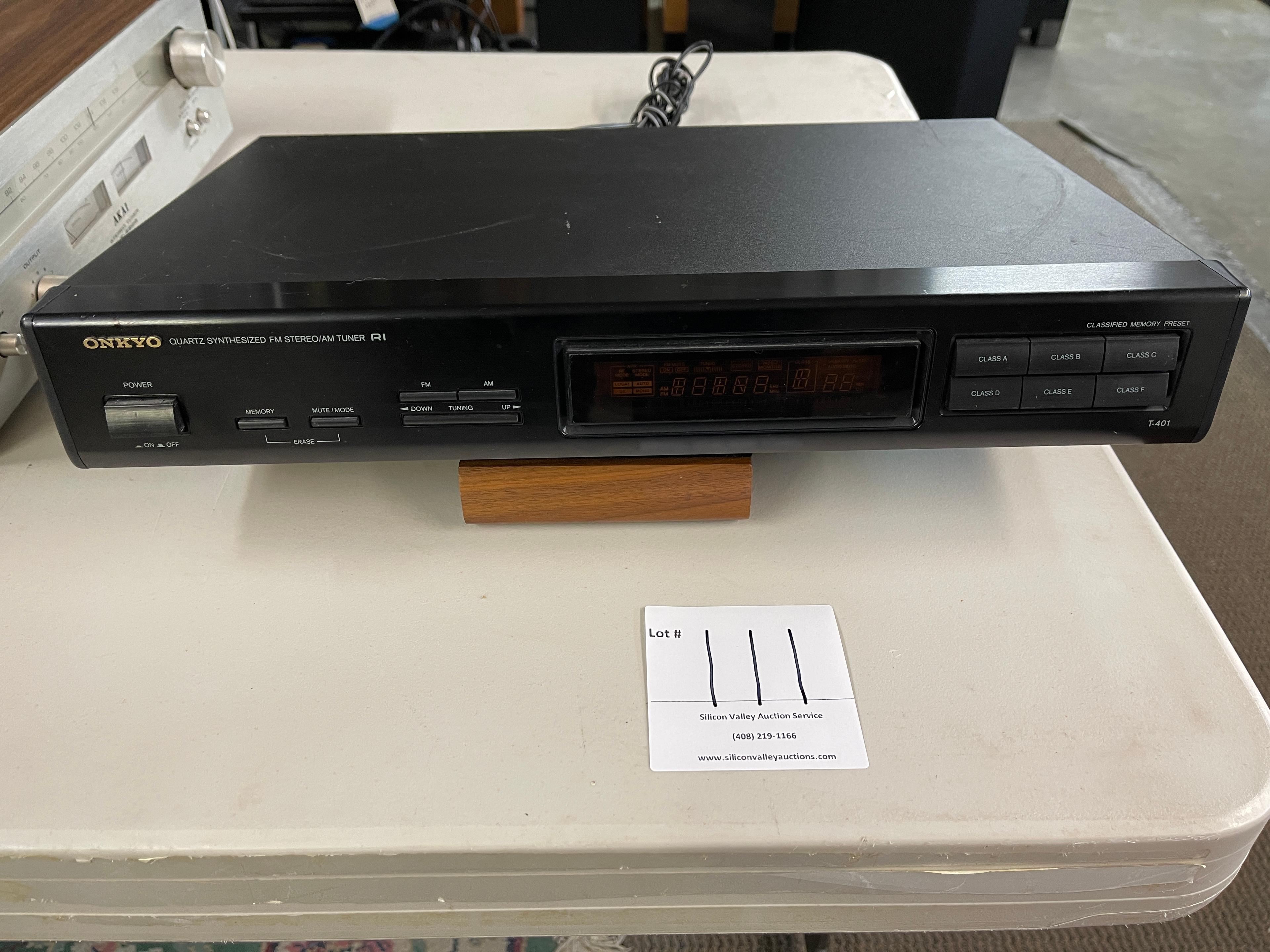Onkyo Quatrz Synthesizer fm Stereo Tuner T401