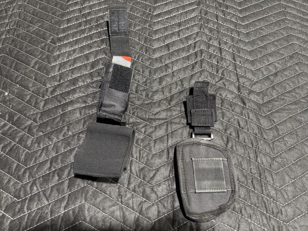 Lot of miscellaneous holsters