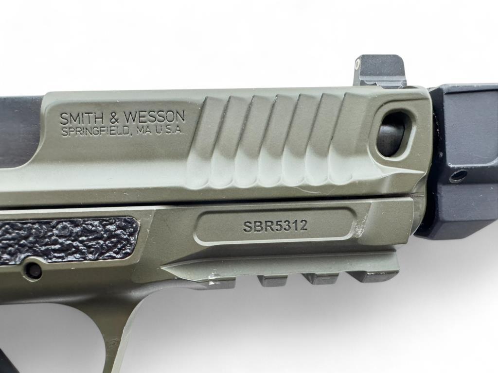 Smith & Wesson M&P 9 M2.0 Semi-Auto Pistol Bundle