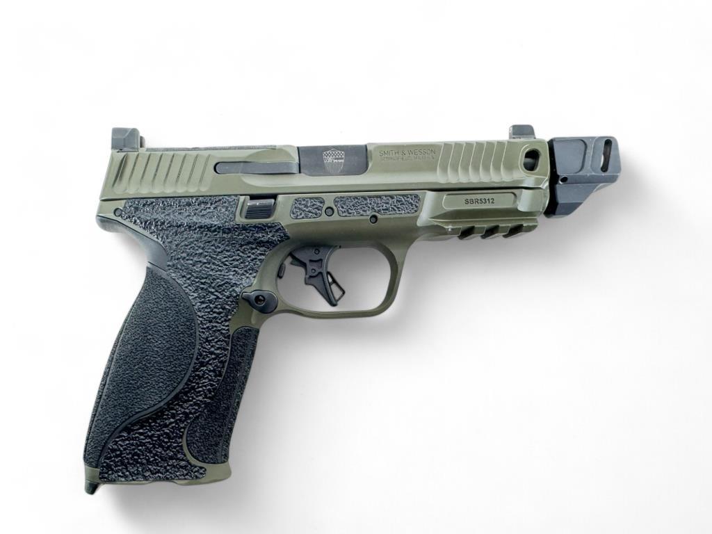 Smith & Wesson M&P 9 M2.0 Semi-Auto Pistol Bundle