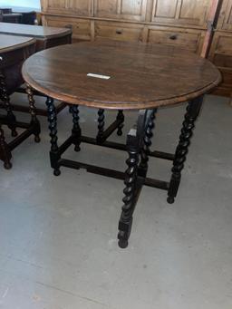 Solid Wood Twist Gate Leg Dining Table
