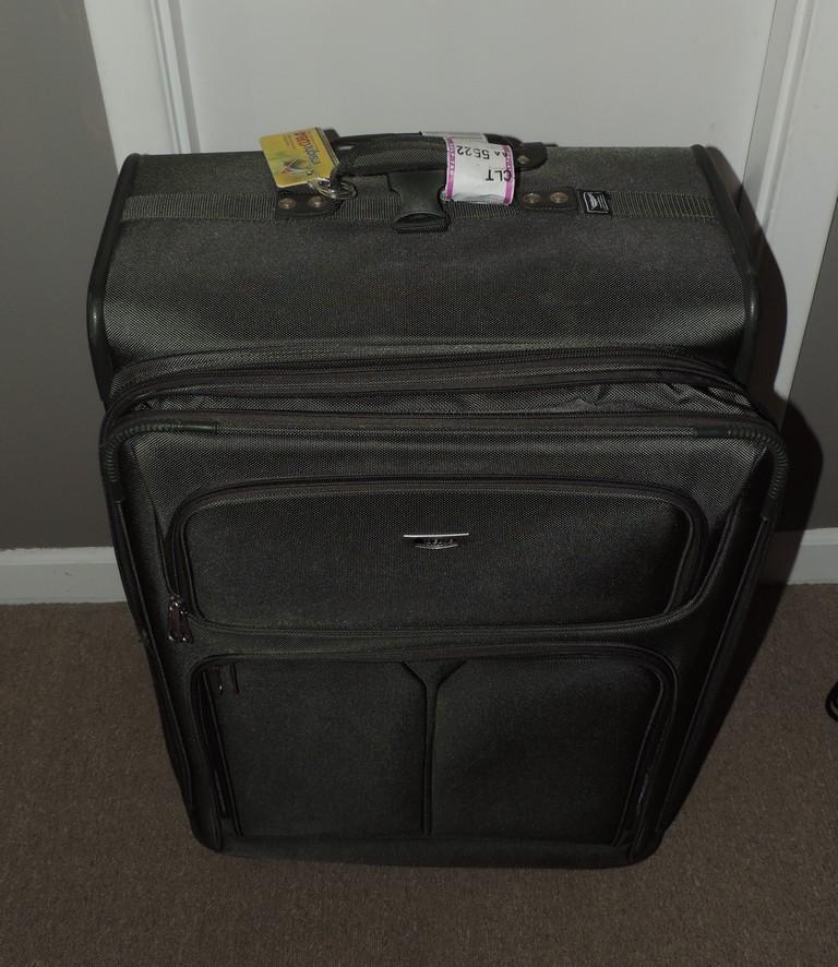 Lot of 2 Pieces of Luggage