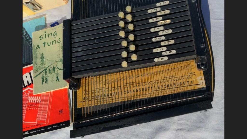 Vintage Autoharp