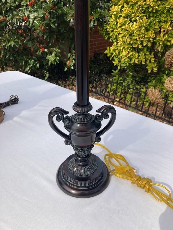 Lot of two lamps