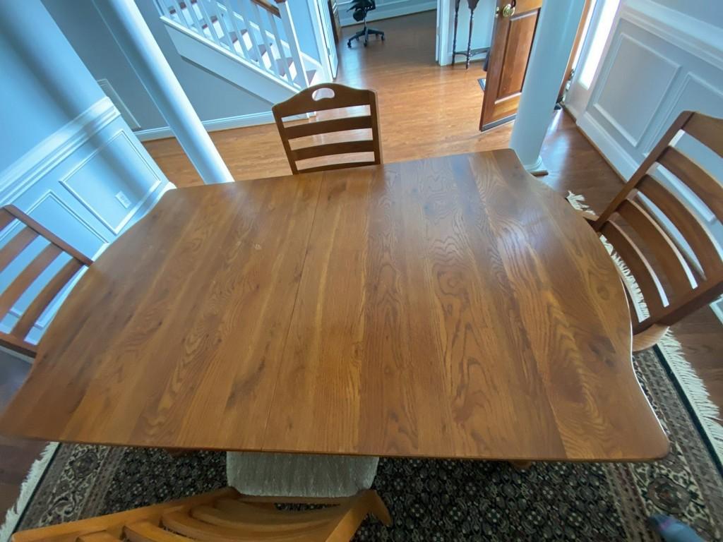 Dining Room Table Lot